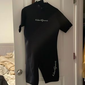 NeoSport men’s 3mm shorty size L